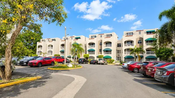 150 CONECTOR C, San Juan, PR 00926