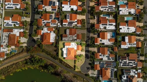 451 CAMINO GUAJATACA, Dorado, PR 00646