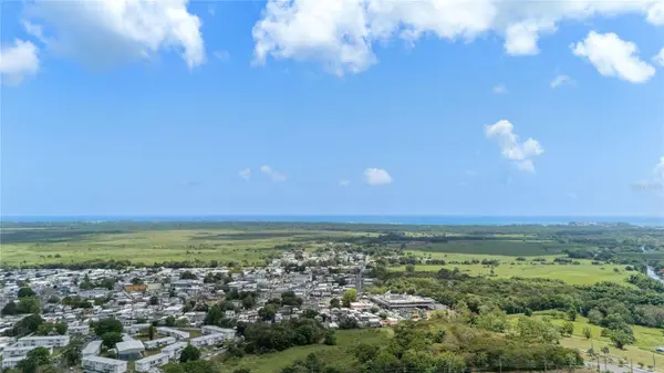 956 GUZMAN ABAJO, Rio Grande, PR 00745