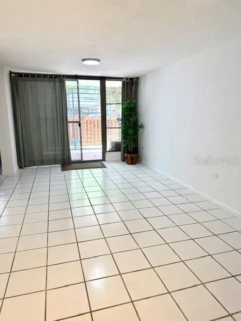 5870 JOSE TARTAK STREET #B1, Carolina, PR 00979