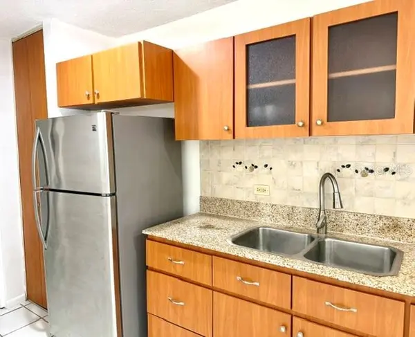 5870 JOSE TARTAK STREET #B1, Carolina, PR 00979