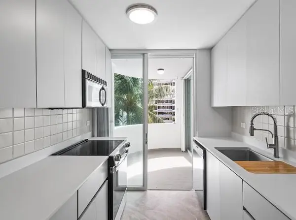 59 KINGS COURT #5, San Juan, PR 00907