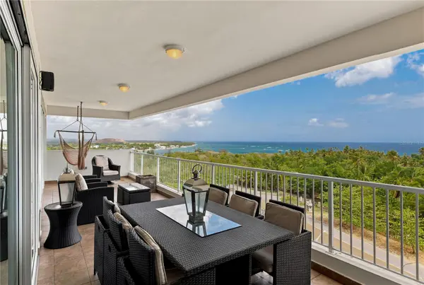 145 OLIVINE ST #PH-571, Vega Alta, PR 00692