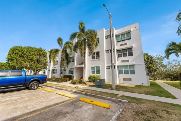 500 Jurel ST. COND. VEREDAS DEL MAR #APT 3-307, Vega Baja, PR 00693