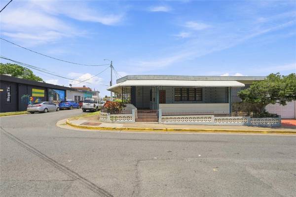 16 CALLE EDUARDO QUEVEDO, Isabela, PR 00662
