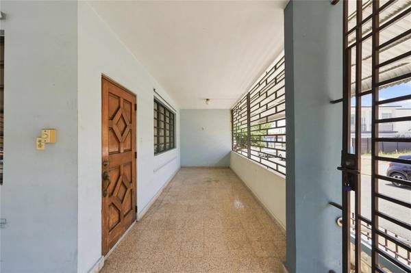 16 CALLE EDUARDO QUEVEDO, Isabela, PR 00662