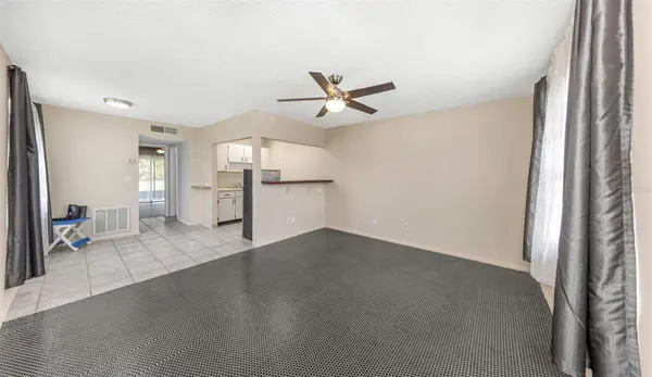 24862 US HIGHWAY 19 N #2001, Clearwater, FL 33763