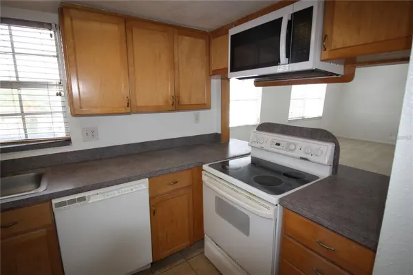 1000 S SEMORAN BLVD #306, Winter Park, FL 32792