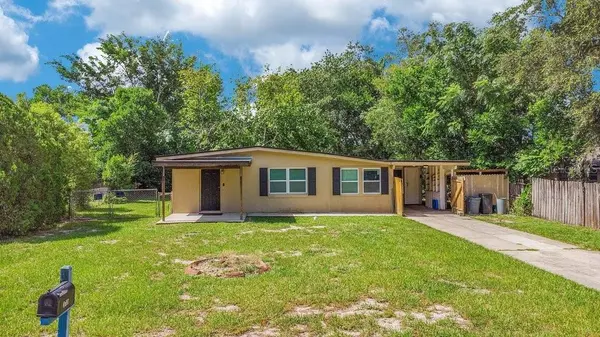 310 E 6TH ST, Chuluota, FL 32766