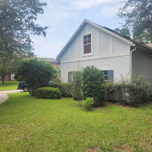 523 RIDGEWAY BLVD, Deland, FL 32724