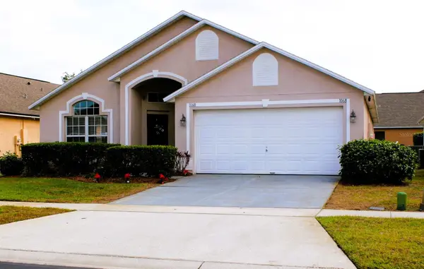 1068 LAKE BERKLEY DR, Kissimmee, FL 34746