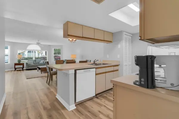 5004 LAGUNA BAY CIR #49, Kissimmee, FL 34746