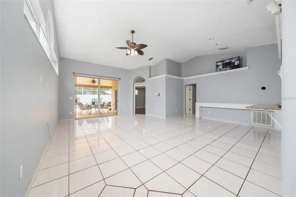8810 KENSINGTON CT, Kissimmee, FL 34747