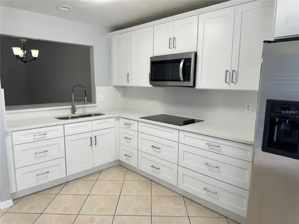 2194 CYPRESS BAY BLVD, Kissimmee, FL 34743
