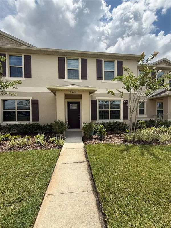 1562 CARBONDALE ROW, Kissimmee, FL 34744