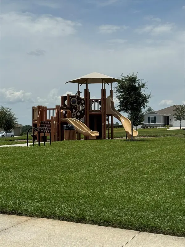 1459 GERANIUM DR, Mascotte, FL 34753