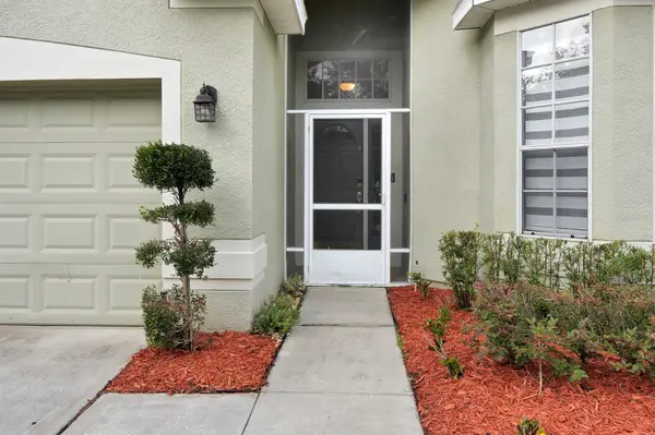 2713 BARNSLEY LN, Kissimmee, FL 34744