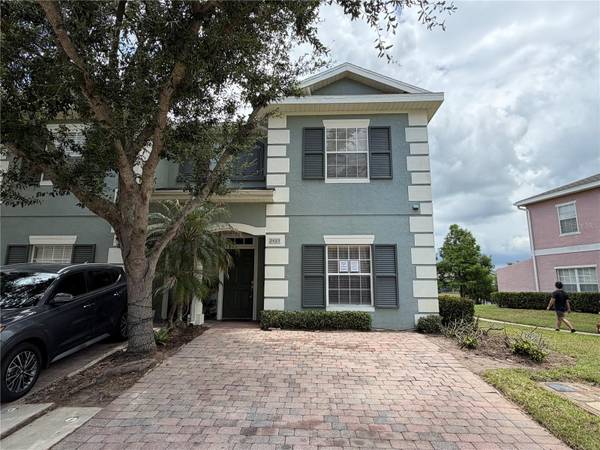 2425 CARAVELLE CIR, Kissimmee, FL 34746