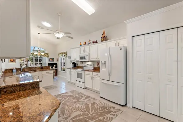 215 FITZGERALD LN, Davenport, FL 33837
