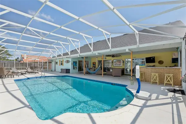 2484 ALBANY DR, Kissimmee, FL 34758