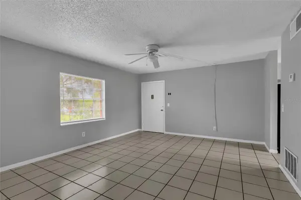 1629 W OAK RIDGE RD #1629D, Orlando, FL 32809
