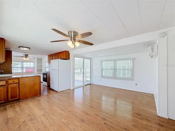 800 32ND AVE S #727, St Petersburg, FL 33705