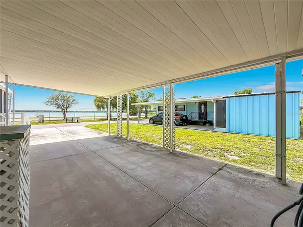 800 32ND AVE S #727, St Petersburg, FL 33705