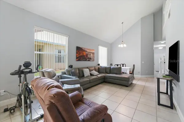 2446 TEMPLE GROVE LN, Kissimmee, FL 34741