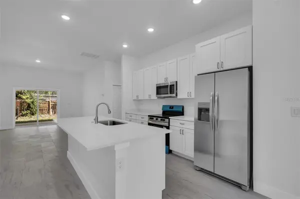 1221 SW 5TH ST, Ocala, FL 34471