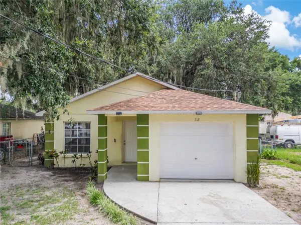712 VIRGINIA AVE, Auburndale, FL 33823