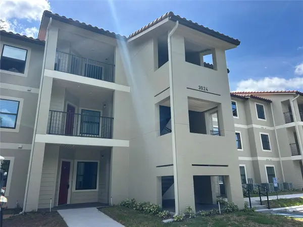 3024 PARKWAY BLVD #203, Kissimmee, FL 34747