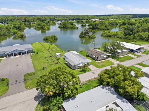 3586 LAZY LAKE DR N, Lakeland, FL 33801