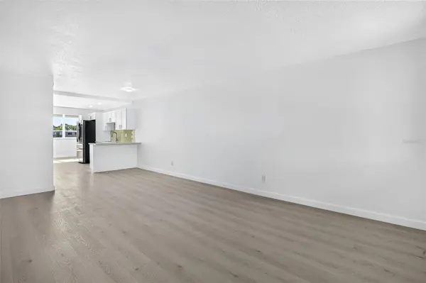 5095 BAY ST NE #310, St Petersburg, FL 33703