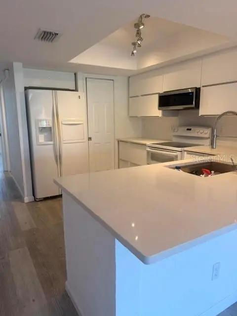 9978 INDIAN KEY TRAIL # 6 TRL, Seminole, FL 33776