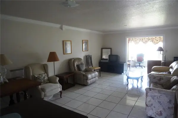 333 LAKE HOWARD DR NW #303A, Winter Haven, FL 33880