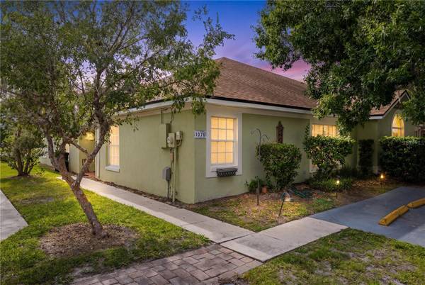 1076 UNIVERSAL REST PL, Kissimmee, FL 34744