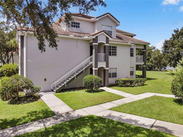 13929 FAIRWAY ISLAND DR #818, Orlando, FL 32837