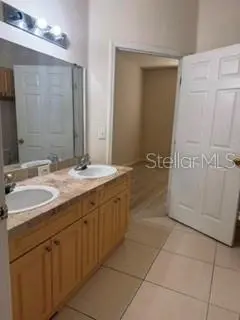 3707 CONROY RD #1713, Orlando, FL 32839