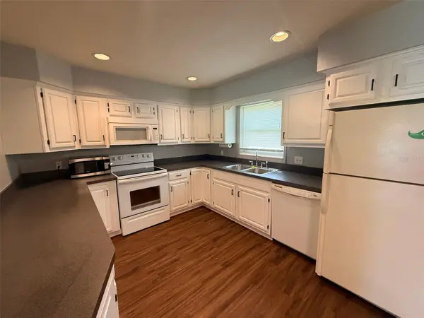 1932 CRESCENT BLVD, Orlando, FL 32817