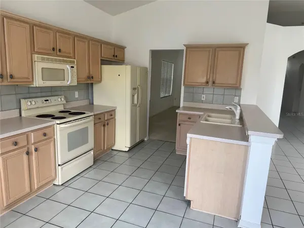 128 WESTMORELAND CIR, Kissimmee, FL 34744