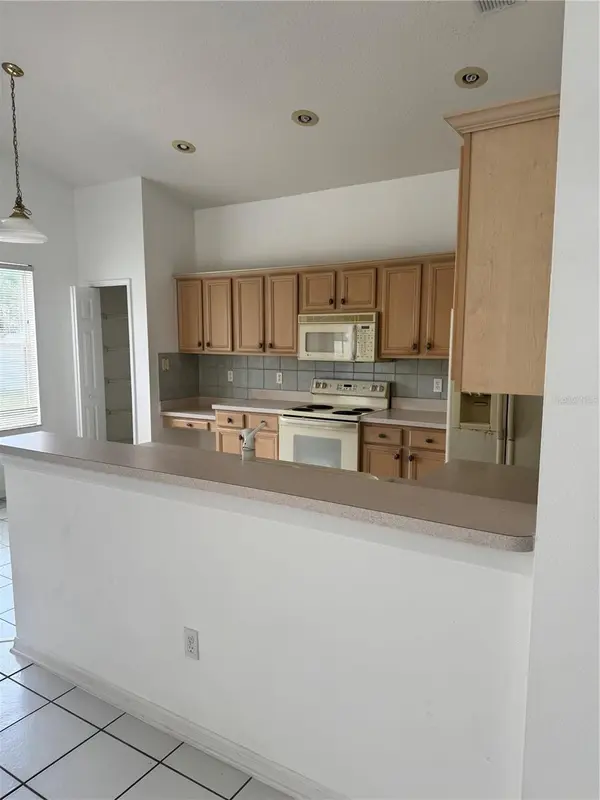 128 WESTMORELAND CIR, Kissimmee, FL 34744