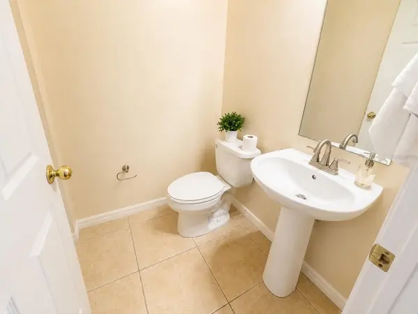 7601 ACKLINS RD, Kissimmee, FL 34747