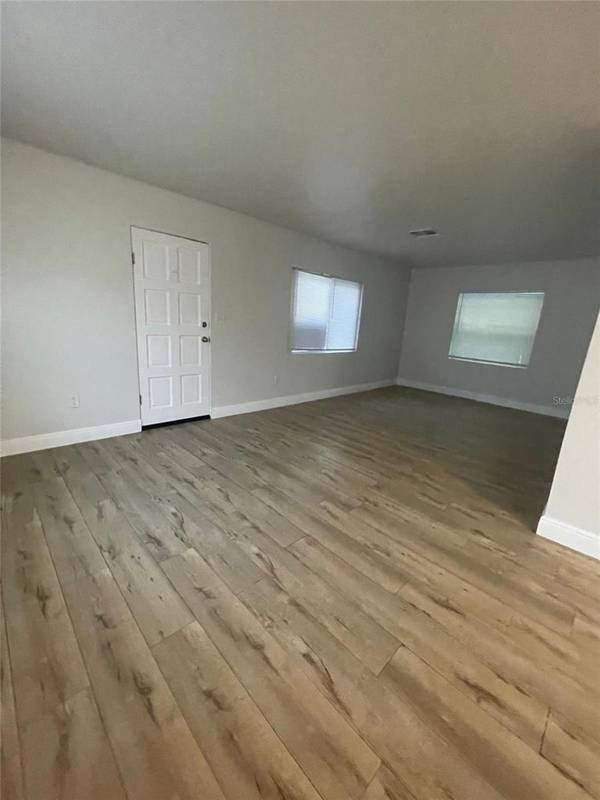 2319 CARLTON DR, Orlando, FL 32806