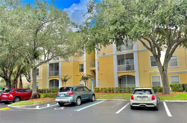 8828 DUNES CT #12 304, Kissimmee, FL 34747
