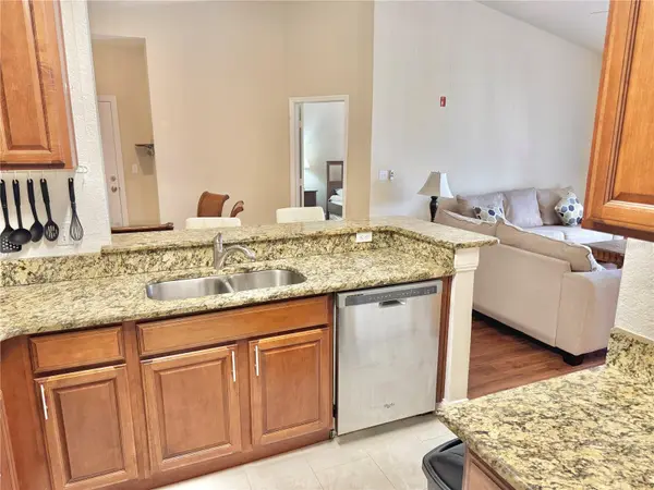 8828 DUNES CT #12 304, Kissimmee, FL 34747