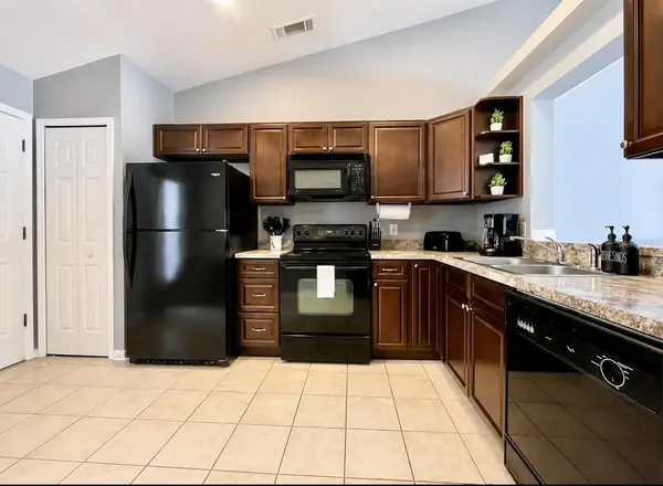 142 GLASGOW CT, Davenport, FL 33897