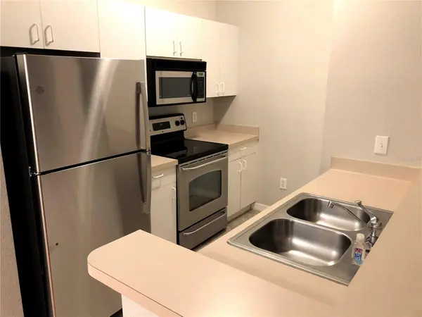 3725 CONROY RD #2113, Orlando, FL 32839