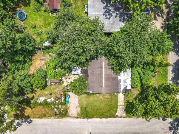 1906 VINE ST, Orlando, FL 32806