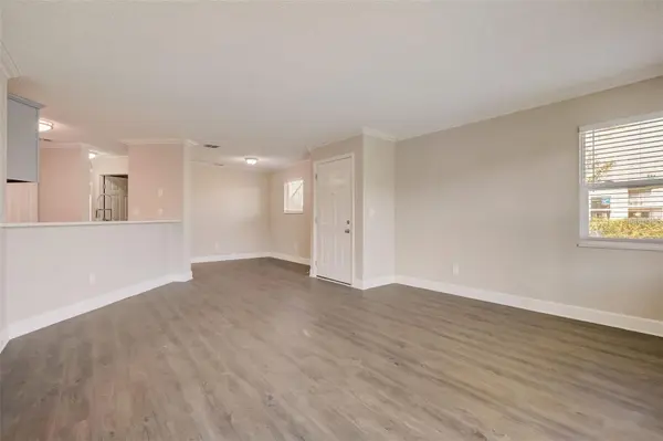 2556 WOODGATE BLVD #101, Orlando, FL 32822