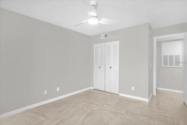 5132 CONROY RD #928, Orlando, FL 32811